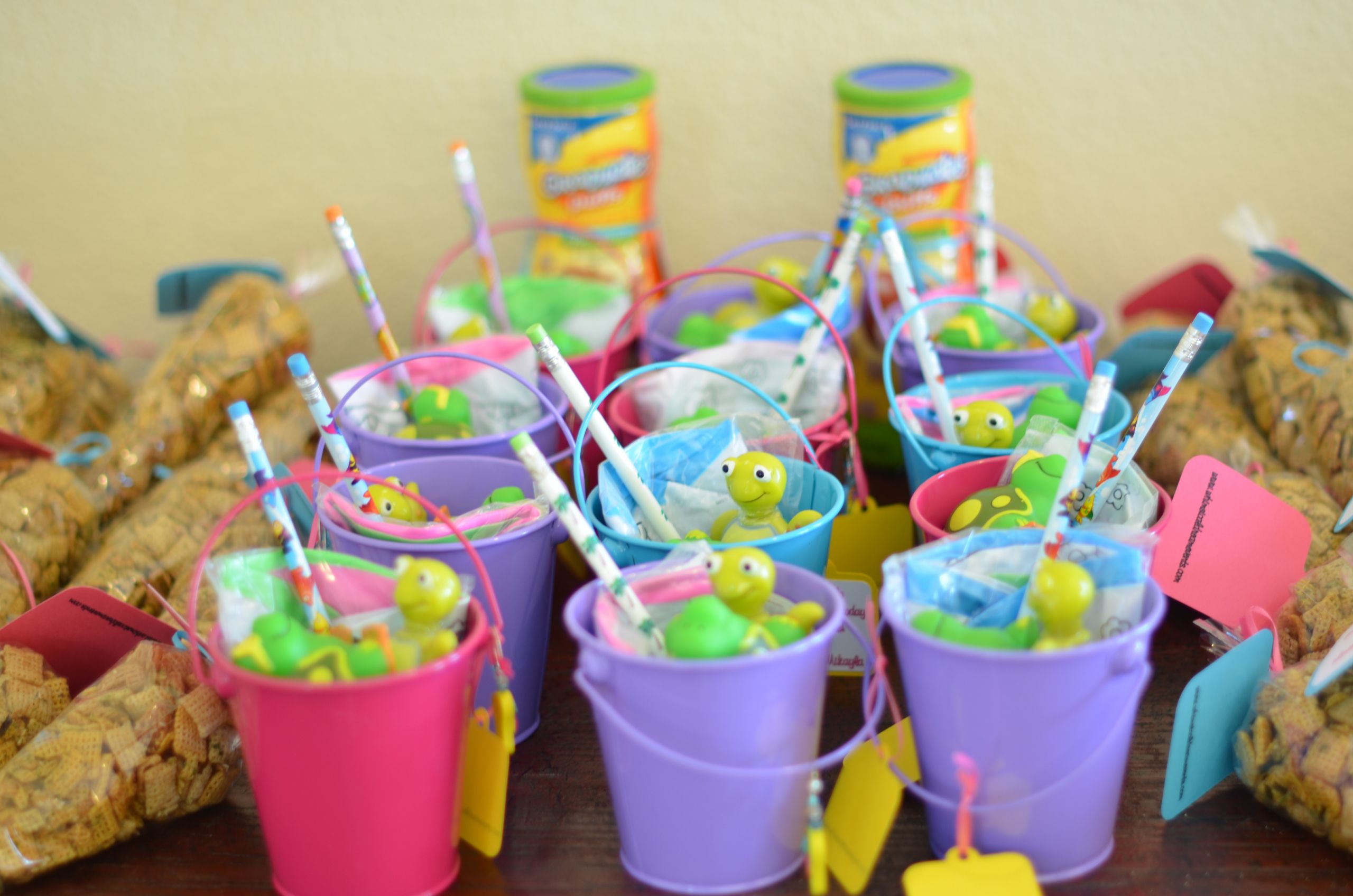 Party Favor Ideas Kids
 Easy Birthday party favor ideas – Birthday party favors