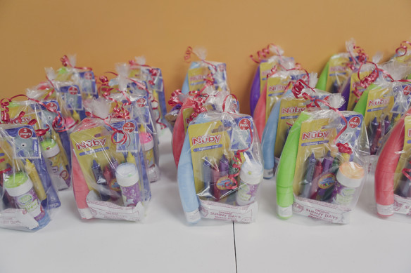 Party Favors Bags For Kids
 Goody Bags for a Two Year Old s Birthday Party