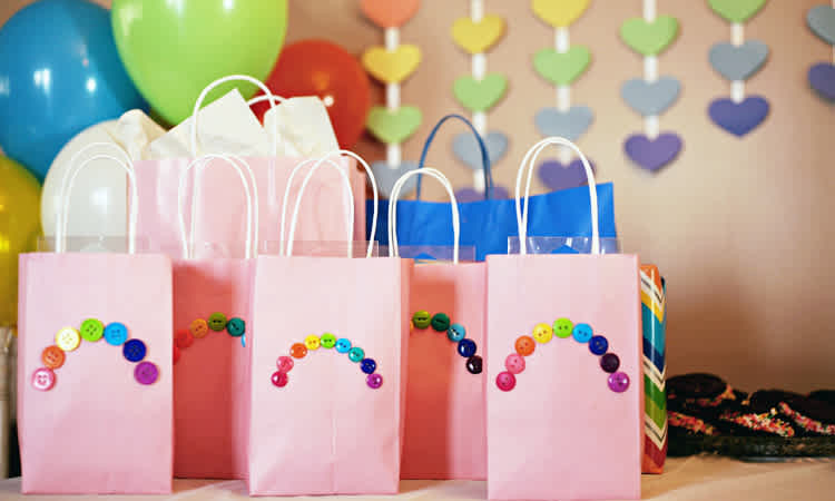 Party Favors Bags For Kids
 7 Things That Should REALLY Be in Kids’ Goo Bags