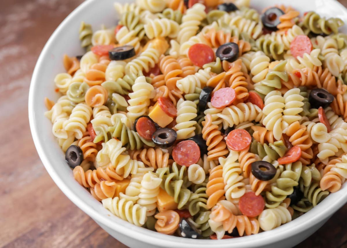Pasta Salad Recipe Easy
 Easy Pasta Salad Recipe with Italian Dressing VIDEO