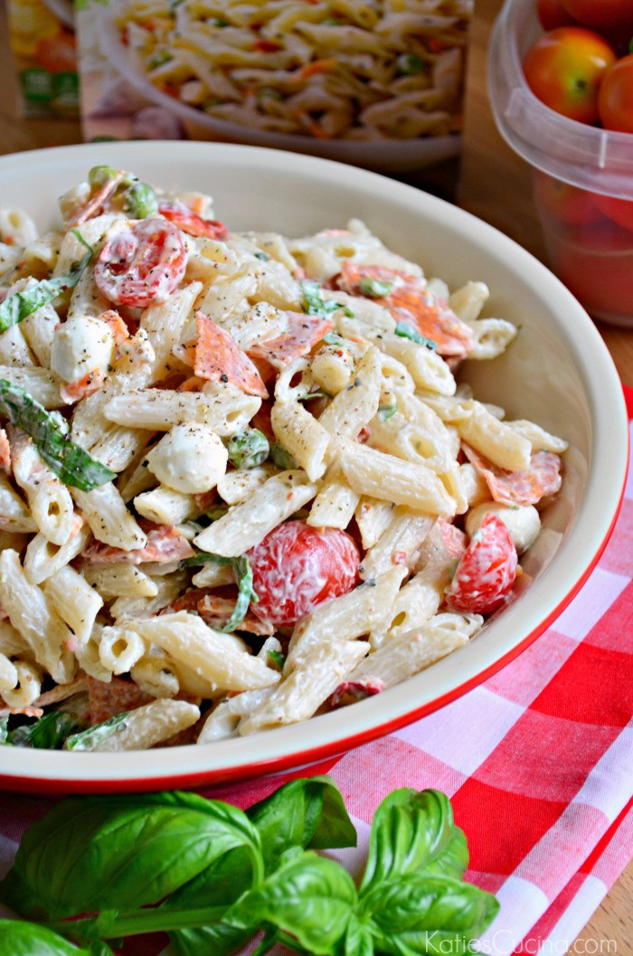 Pasta Salad With Pepperoni
 Creamy Pepperoni Pizza Pasta Salad