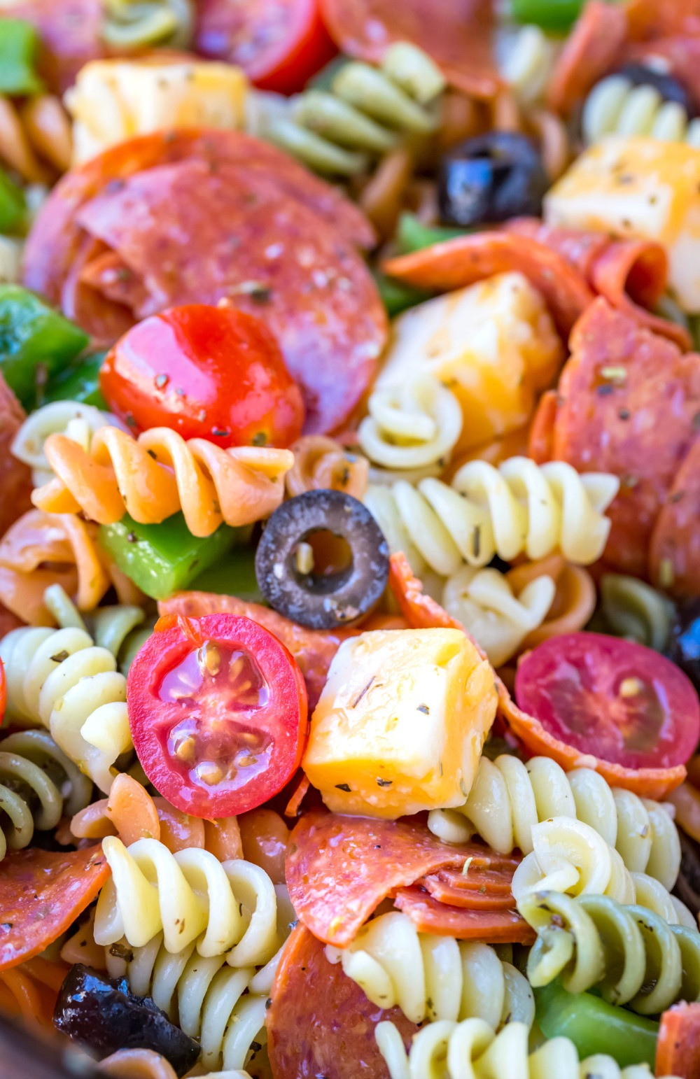 Pasta Salad With Pepperoni
 Easy Pasta Salad Recipe I Heart Eating