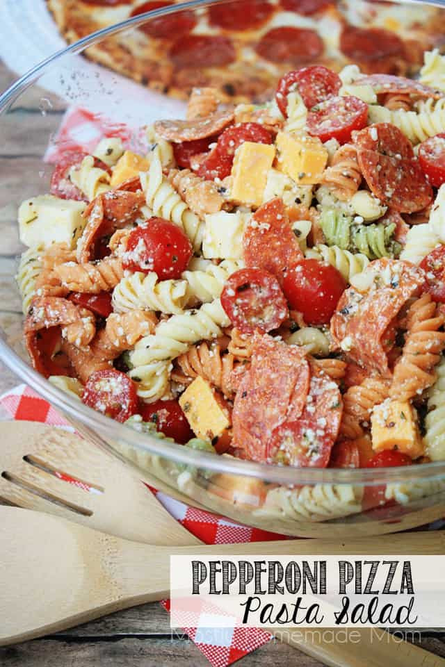 Pasta Salad With Pepperoni
 Pepperoni Pizza Pasta Salad VIDEO Mostly Homemade Mom