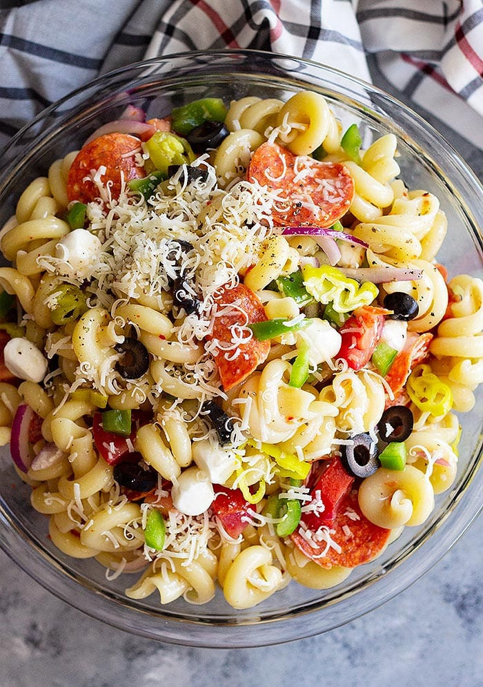 Pasta Salad With Pepperoni
 Pepperoni Cold Pasta Salad Julie s Eats & Treats