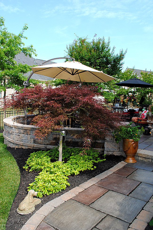 Patio Landscape Design
 8 Great Ideas for Backyard Landscaping The Graphics Fairy