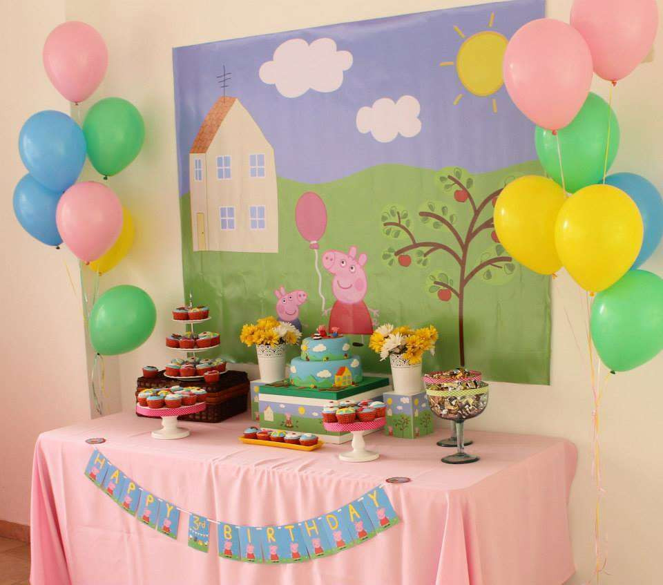 Peppa Pig Decorations Birthday
 Peppa Pig Birthday Party Ideas 1 of 11