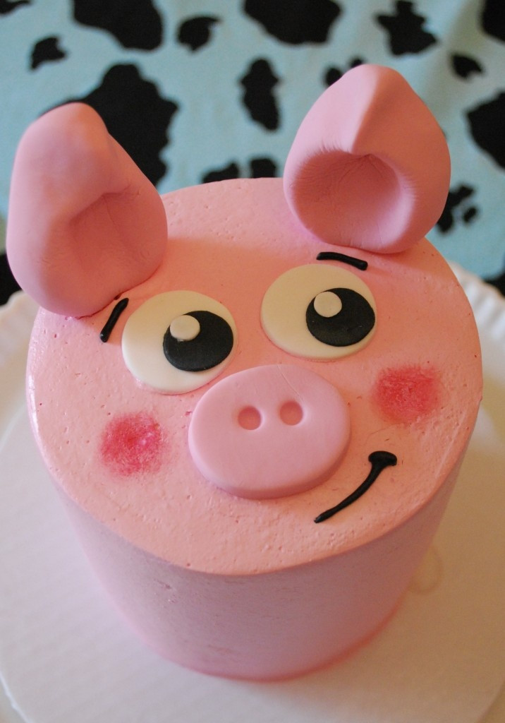 Pig Birthday Cake
 113 best pig cakes images on Pinterest