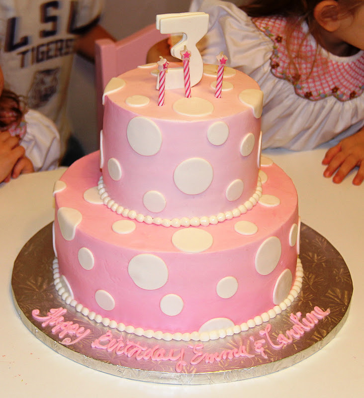 Pink Birthday Cakes
 Stranded in Cleveland Pretty in Pink Table Décor