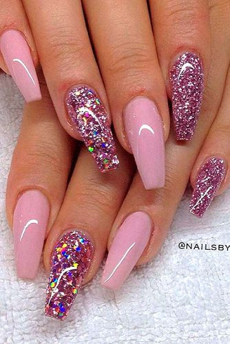 Pink Nails Glitter
 17 Pink Nail Designs You ll Want to Copy