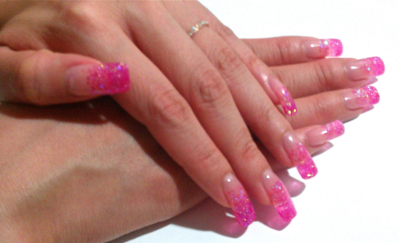 Pink Nails Glitter
 The Clover Beauty Inn NOTD Pink Glitter Gel Nails