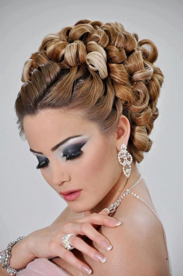 Pinterest Updo Hairstyles
 894 best Curlers and Rollers images on Pinterest