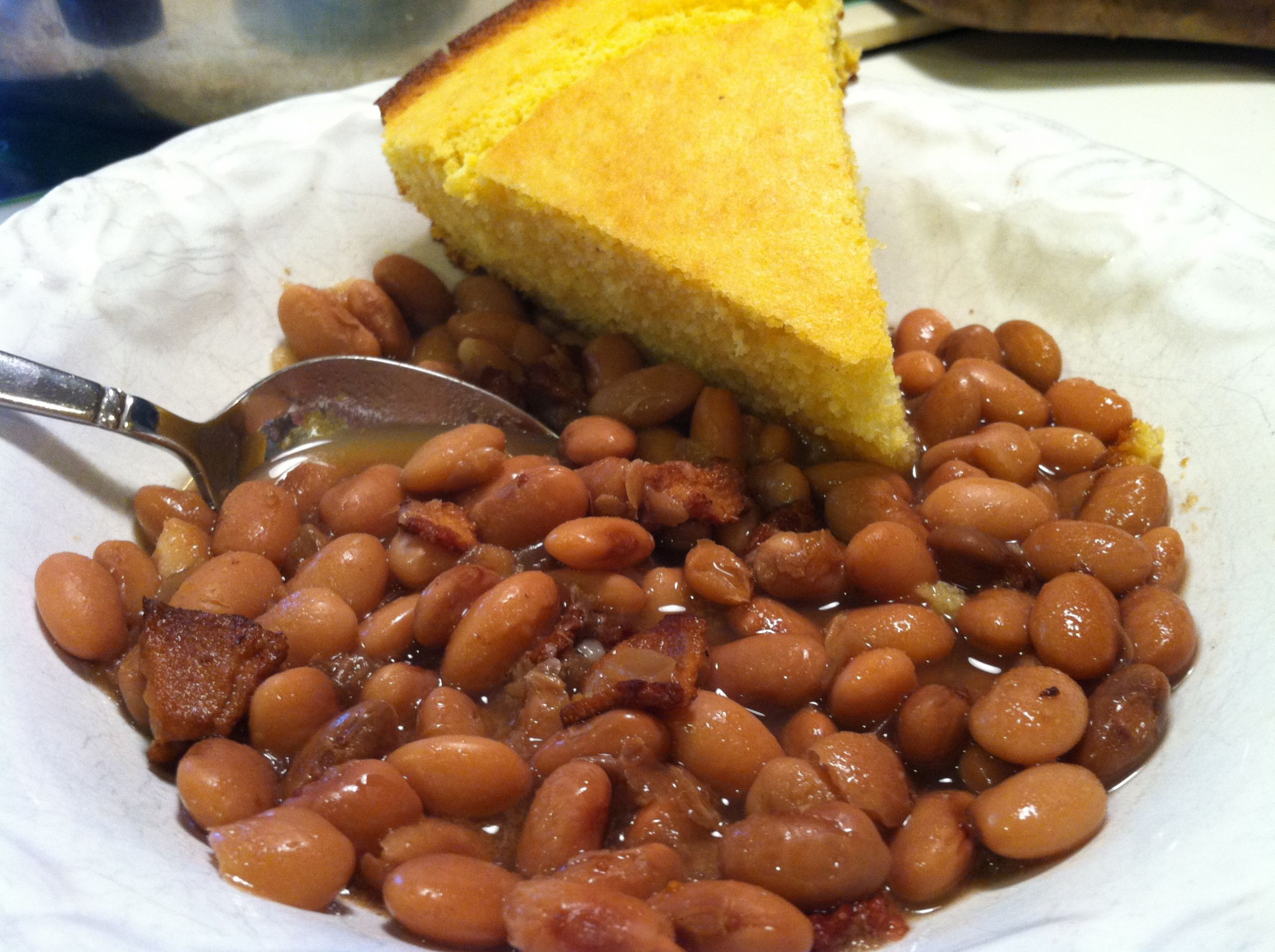 Pinto Beans And Cornbread
 Beans and Cornbread