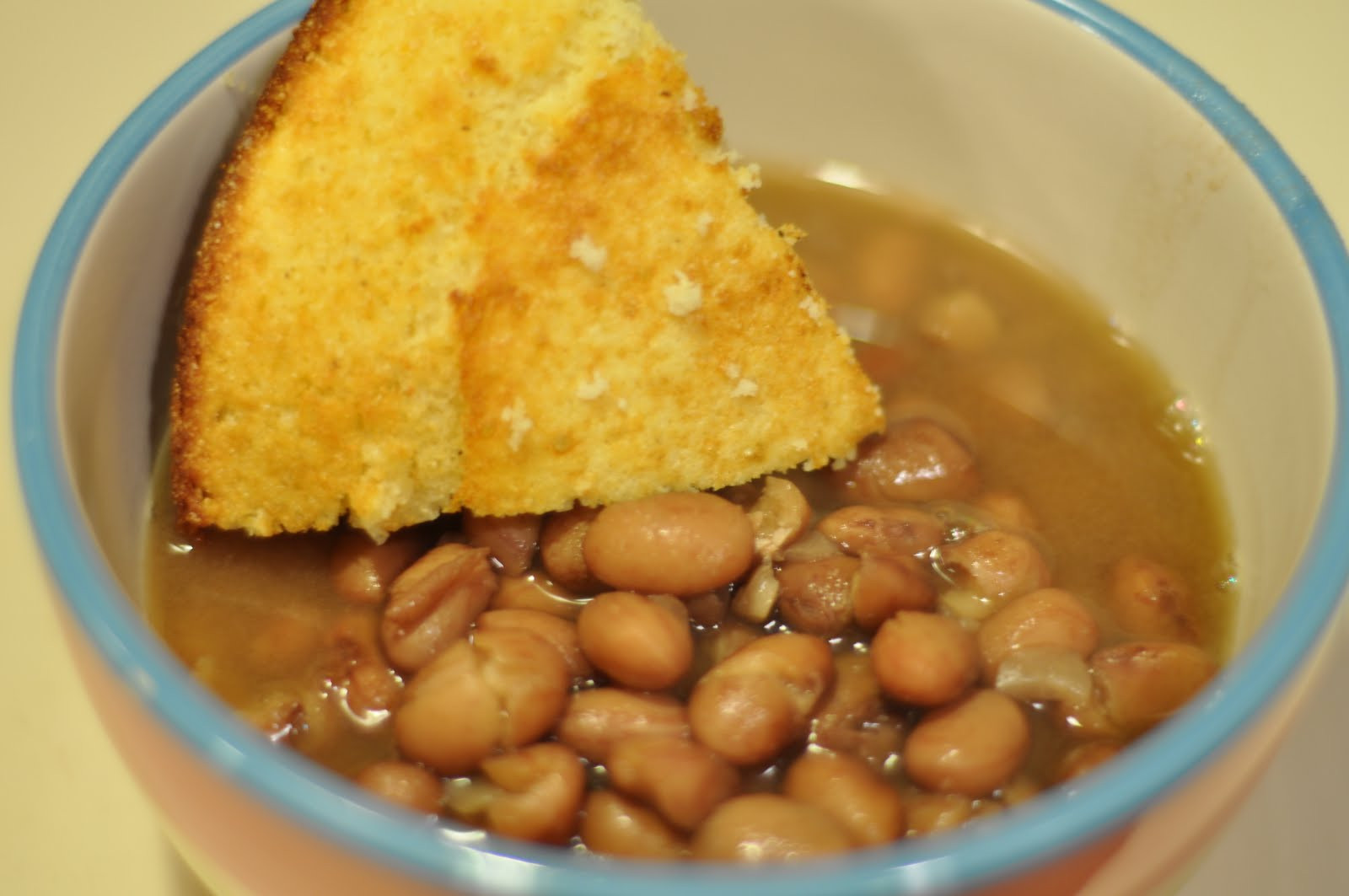 Pinto Beans And Cornbread
 This Mommy Cooks Beans and Cornbread