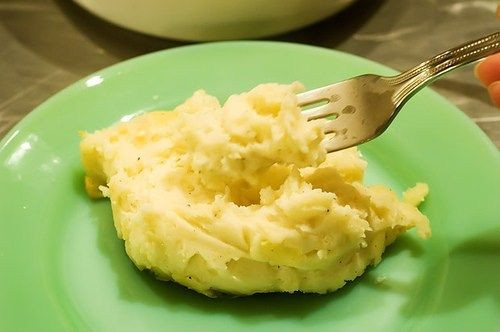 Pioneer Woman Creamy Mashed Potatoes
 mashed pot 080