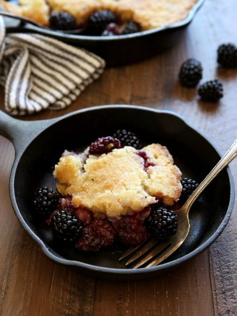 Pioneer Woman Desserts For Summer
 Pioneer Woman s Blackberry Cobbler Recipe