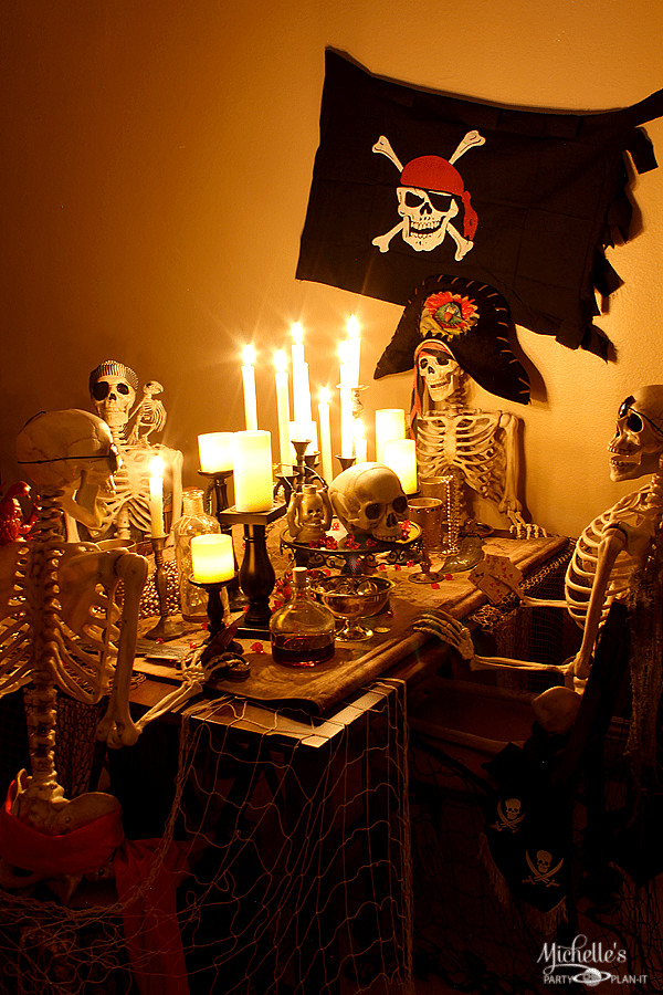 Pirate Halloween Party Ideas
 How to Host a Pirate Dinner Party