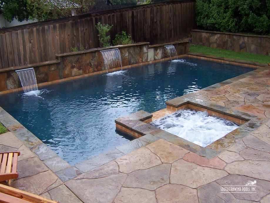 Pool In Small Backyard
 Awesome Small Pool Design for Home Backyard 47 Hoommy