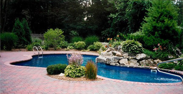 Pool Landscape Design
 15 Pool Landscape Design Ideas