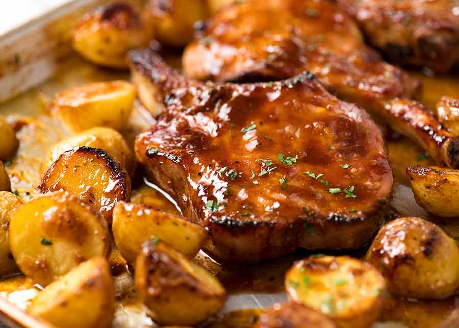 Pork Chops And Potatoes Baked
 Oven Baked Pork Chops with Potatoes – The Cookbook Network