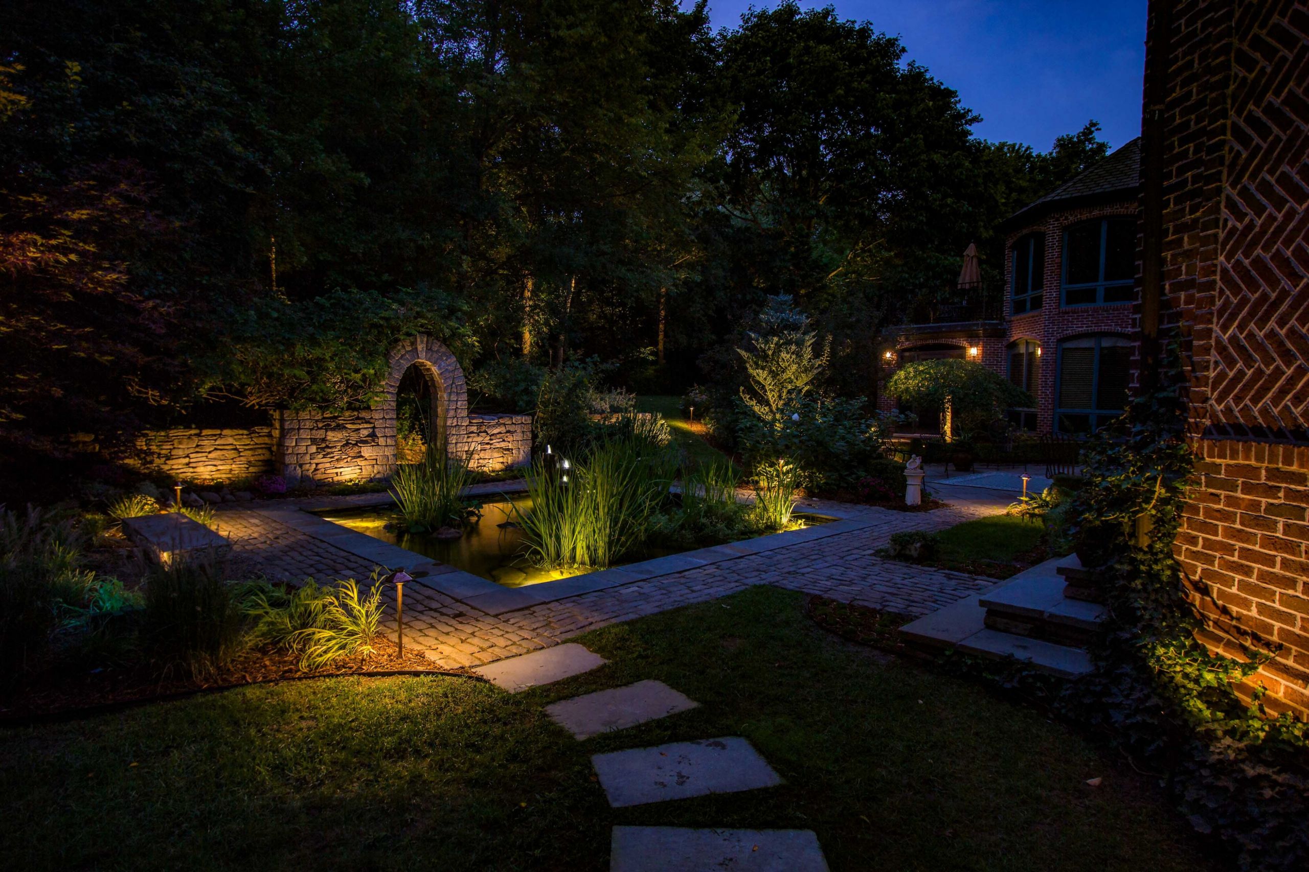 Portfolio Landscape Lighting
 Portfolio Landscape Lighting — Foothillfolk Designs