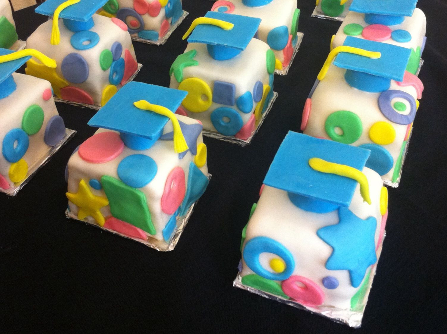 Pre K Graduation Gift Ideas From Teacher
 Preschool graduation cakes