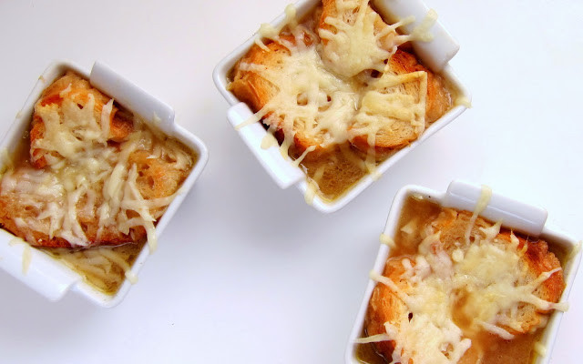 Pressure Cooker French Onion Soup
 How to convert a recipe to the pressure cooker hip