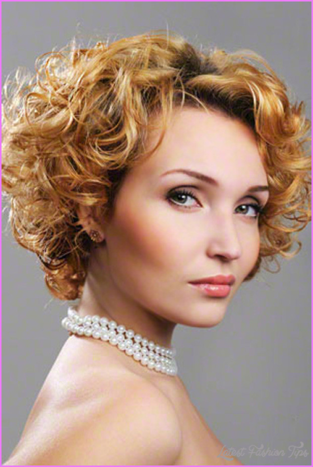 Pretty Hairstyles For Curly Hair
 Fashion hairstyles for curly hair LatestFashionTips