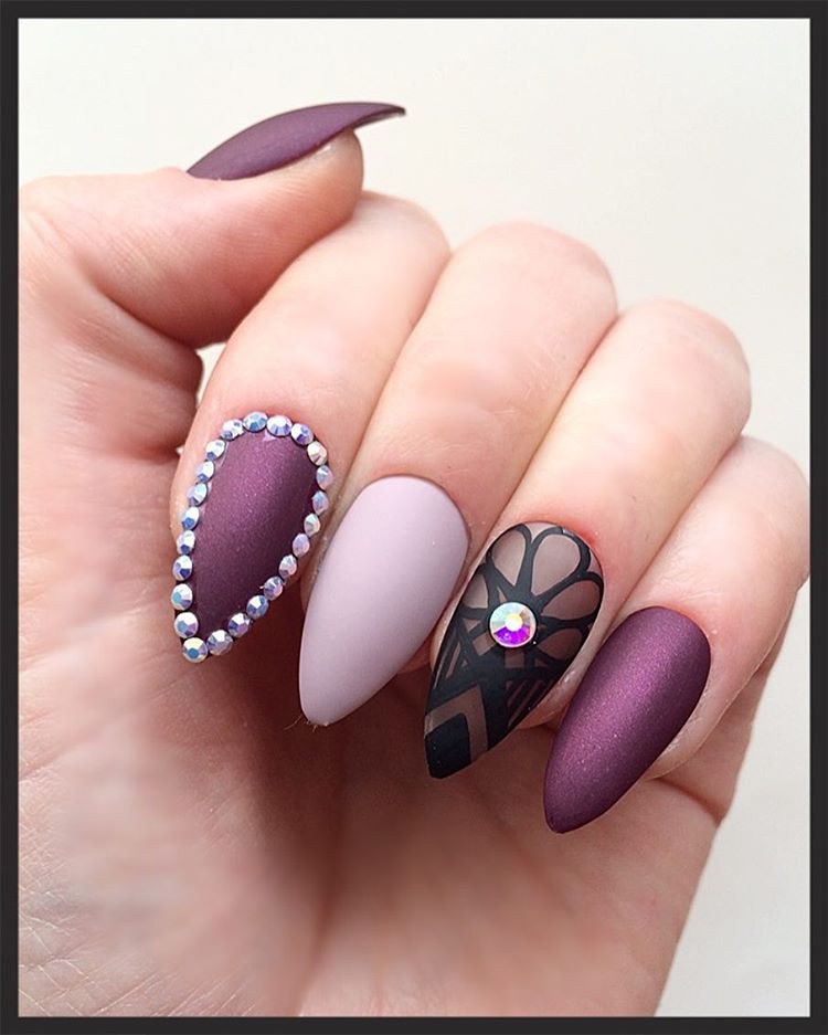 Pretty Nails 2
 25 Red Carpet Nail Designs Ideas