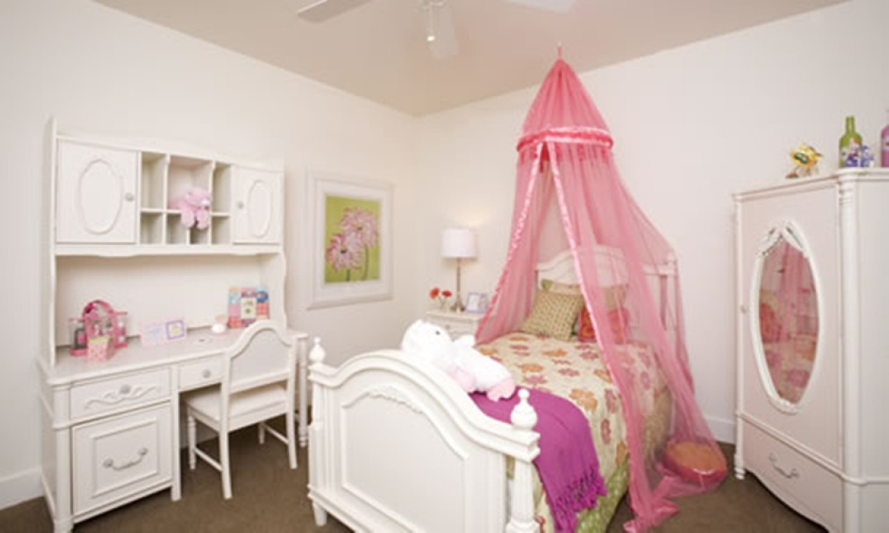 Princess Bedroom Decor
 50 Best Princess Theme Bedroom Design For Girls Bahay OFW