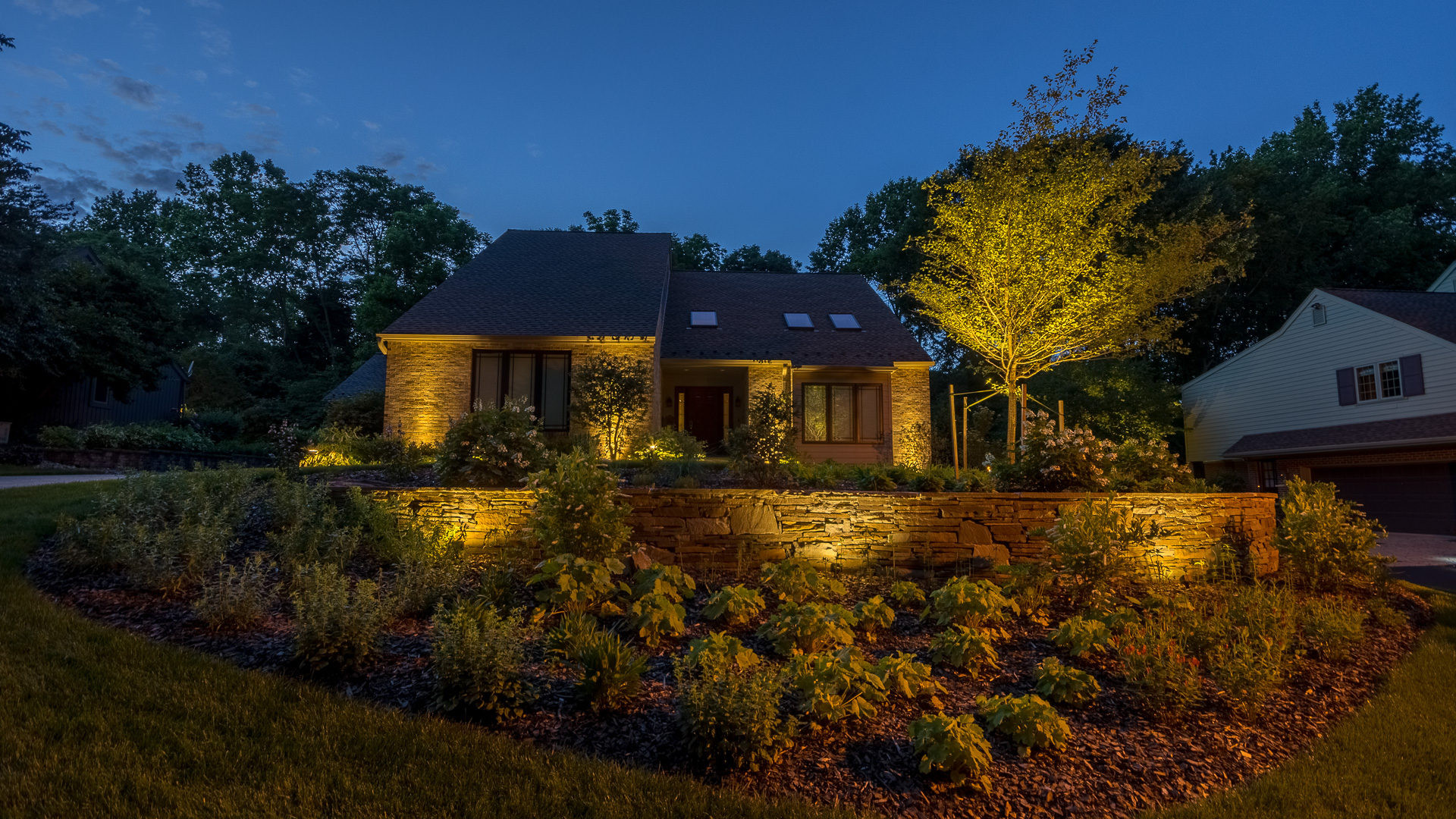 Pro Landscape Lighting
 Professional Landscape Lighting Delaware