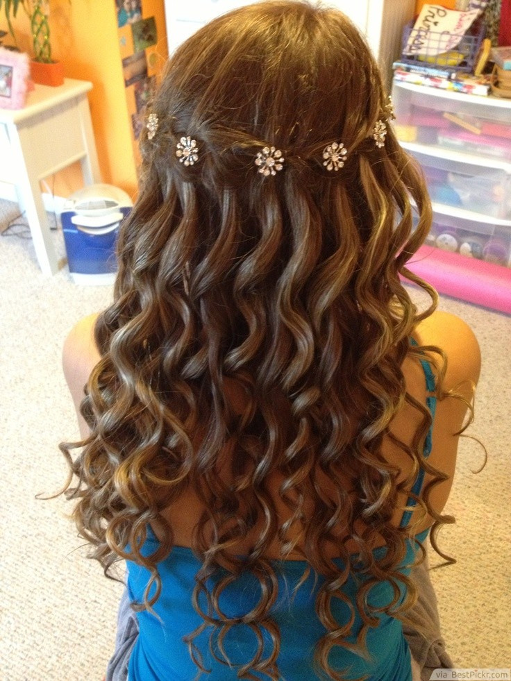 Prom Hairstyle For Curly Hair
 49 Elegant Prom Hairstyles for Curly Hair Women