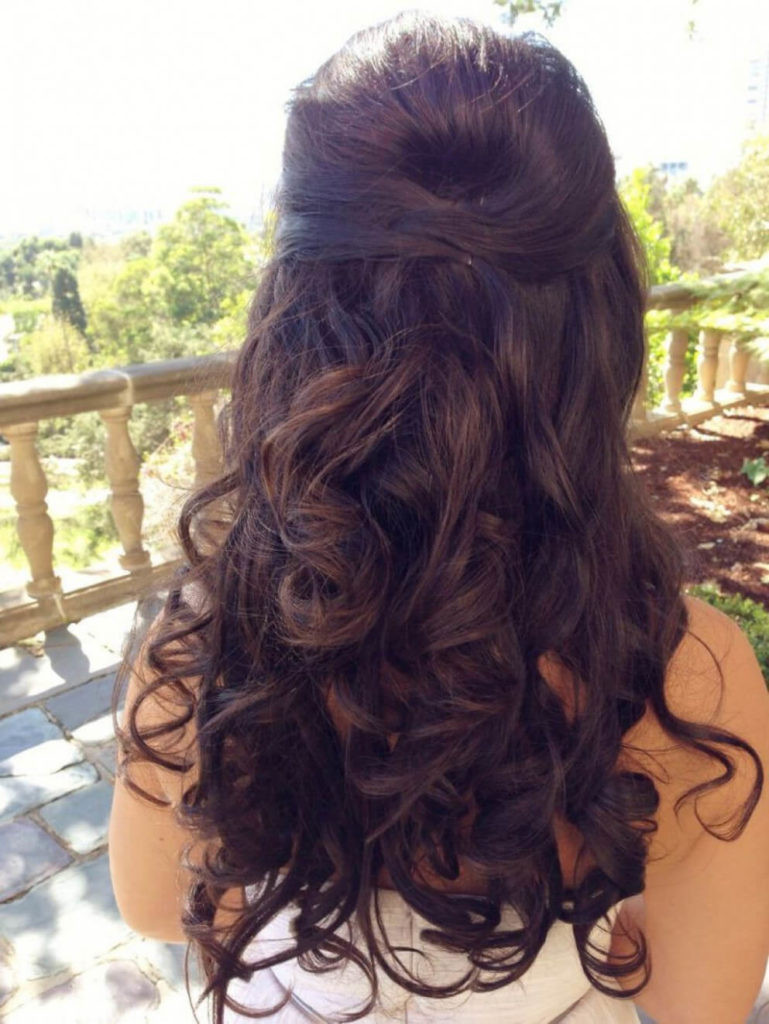 Prom Hairstyle For Curly Hair
 20 Most Glamorous Curly Hairstyles for Prom Haircuts