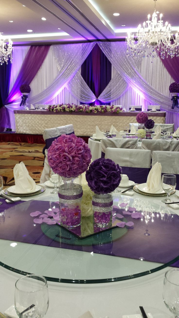 Purple Wedding Table Decorations
 342 best images about PURPLE CENTERPIECES AND WEDDINGS on