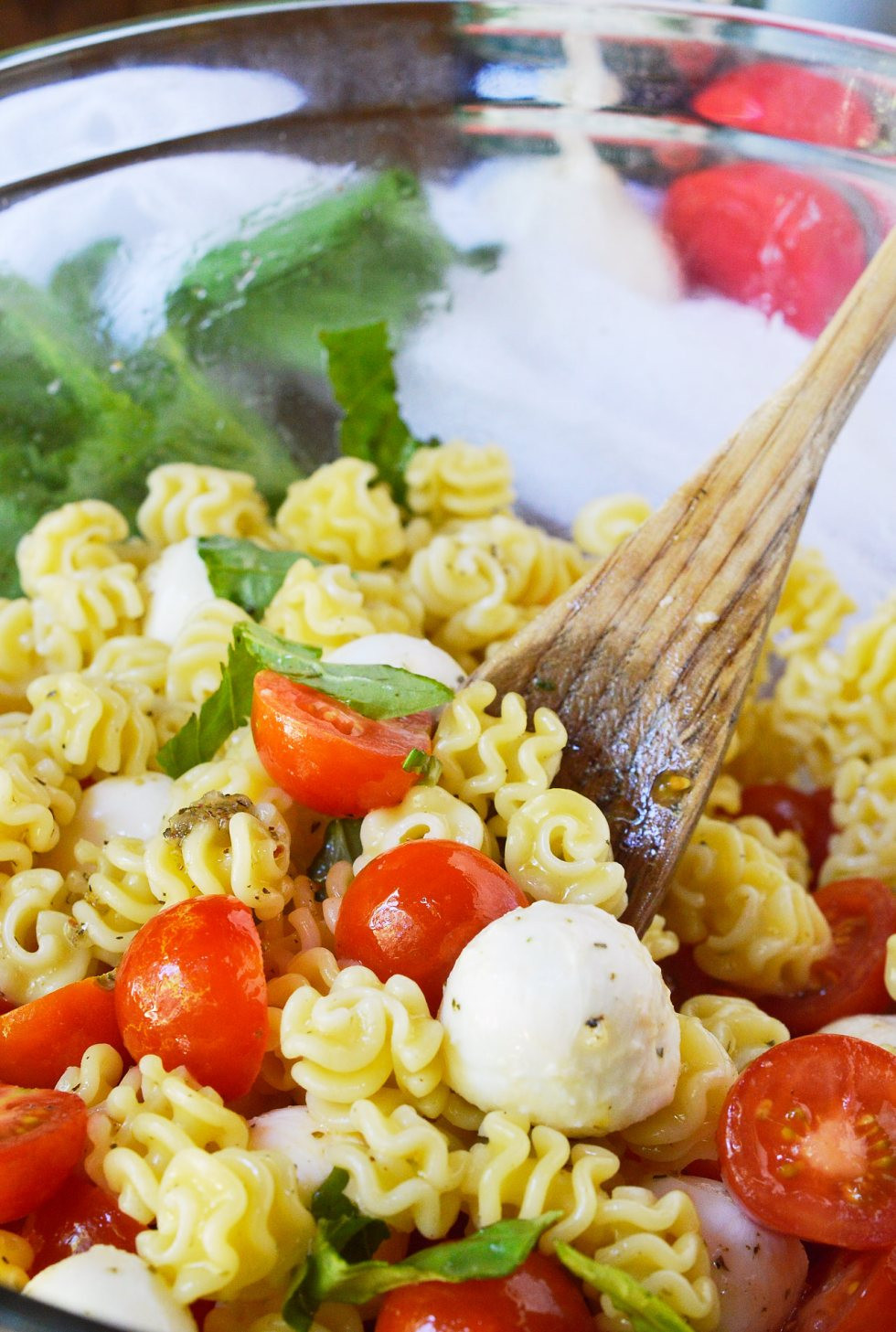 Radiatore Pasta Salad
 Caprese Pasta Salad Recipe WonkyWonderful