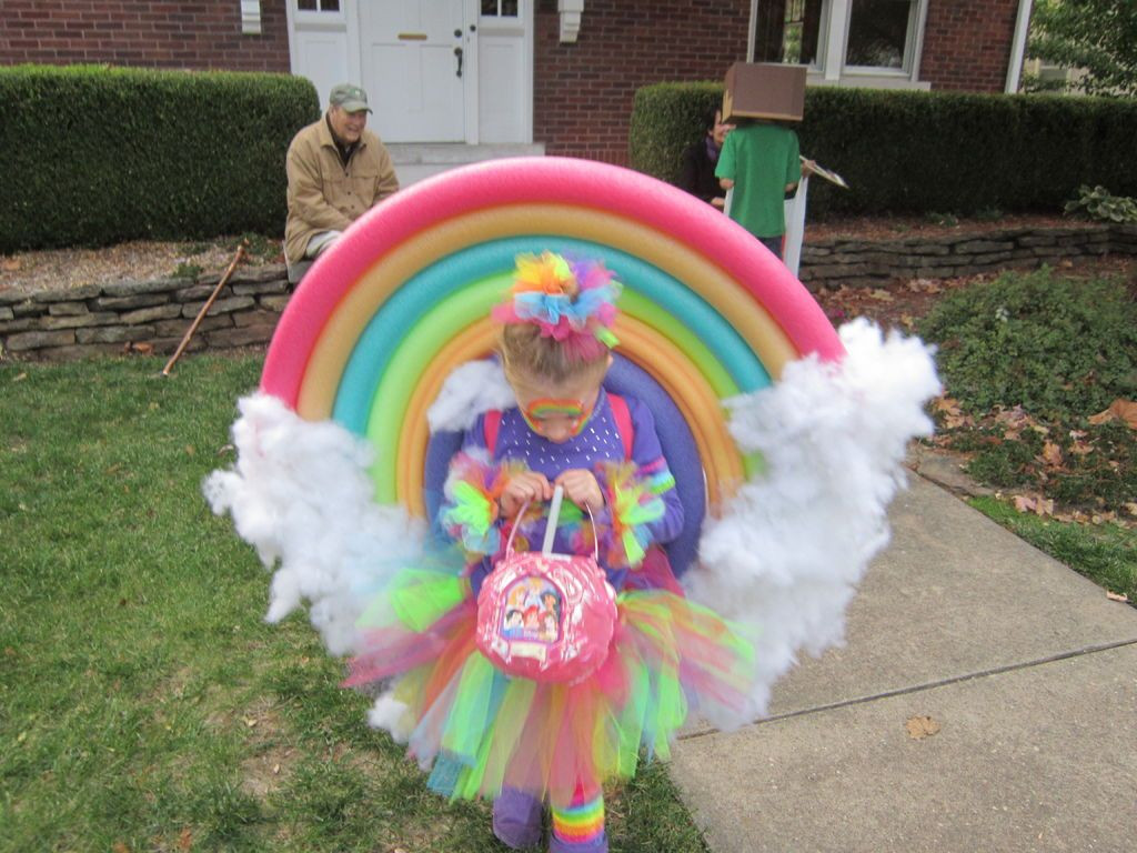 Rainbow Costume DIY
 Rainbow