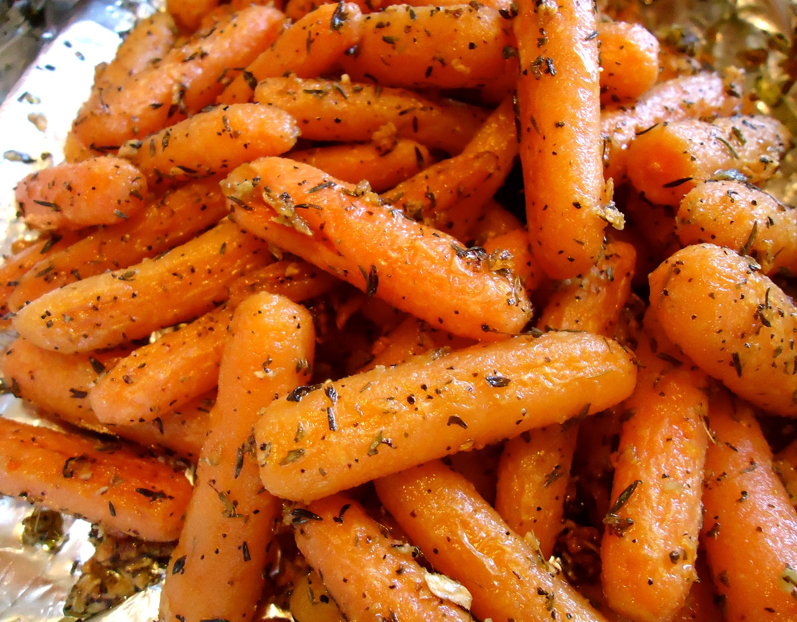 Recipes For Baby Carrots Side Dish
 Holistic Gals Thinny Recipes Garlic Herbed Baby Carrots