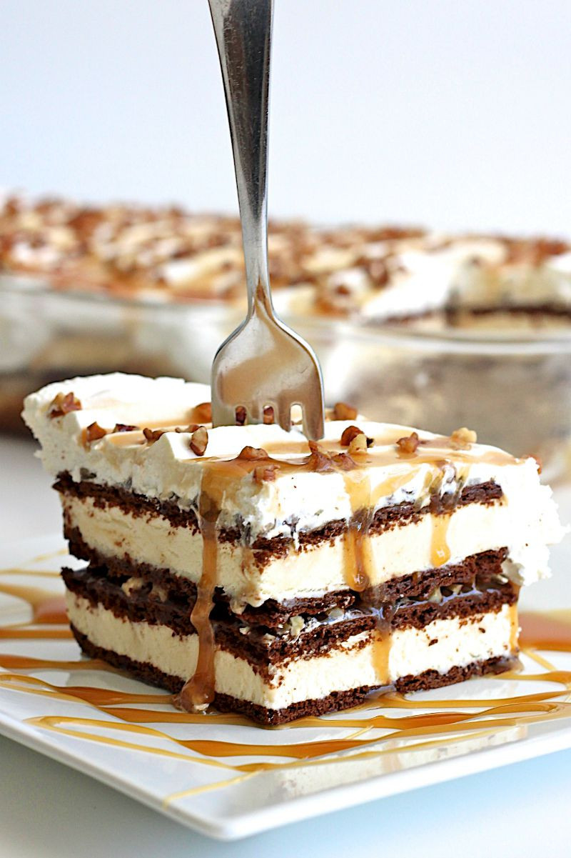 Recipes For Ice Cream Sandwich Cake
 Caramel Pecan Ice Cream Sandwich Cake