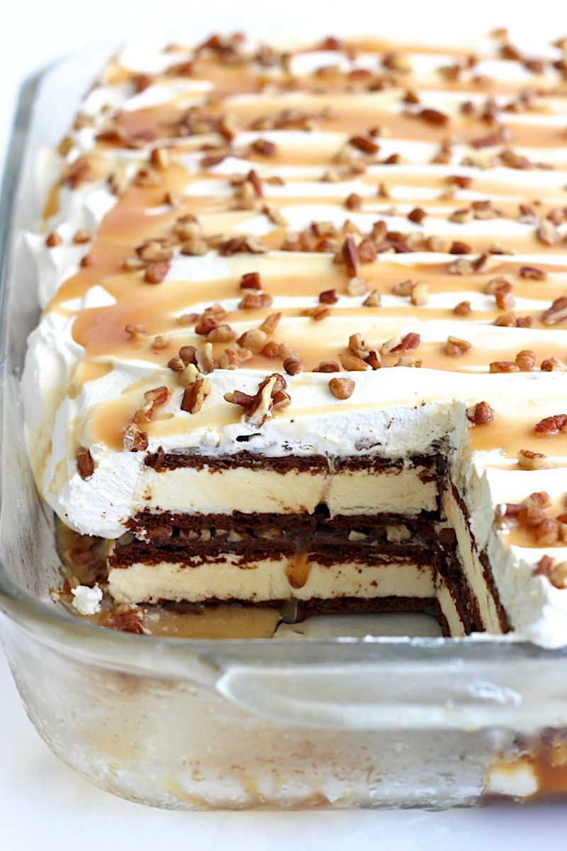 Recipes For Ice Cream Sandwich Cake
 Caramel Pecan Ice Cream Sandwich Cake