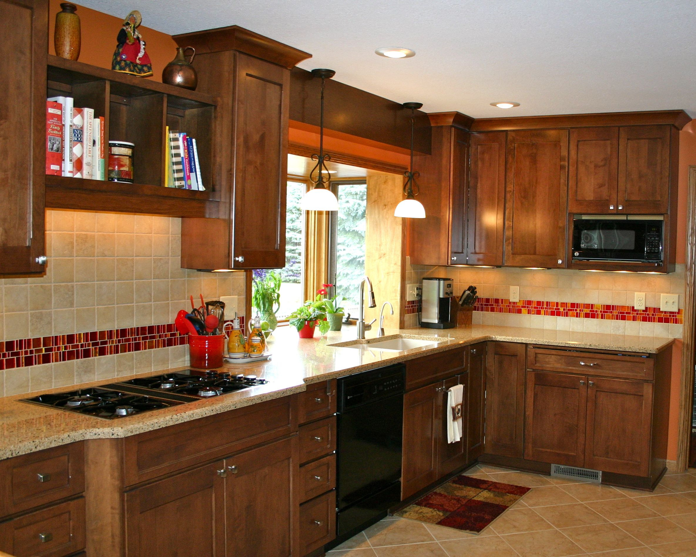 Red Kitchen Backsplash Ideas
 Love the red tile backsplash accent