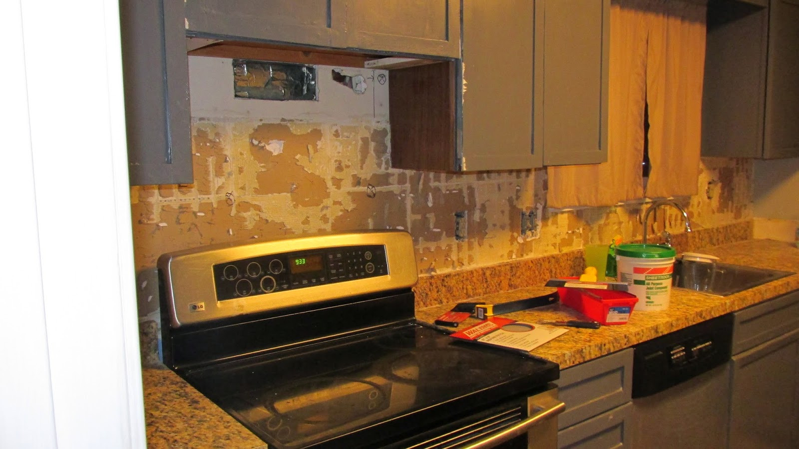 Removing Tiles From Kitchen Wall
 How to Repair Drywall After Removing Tile Prepare for Tiling