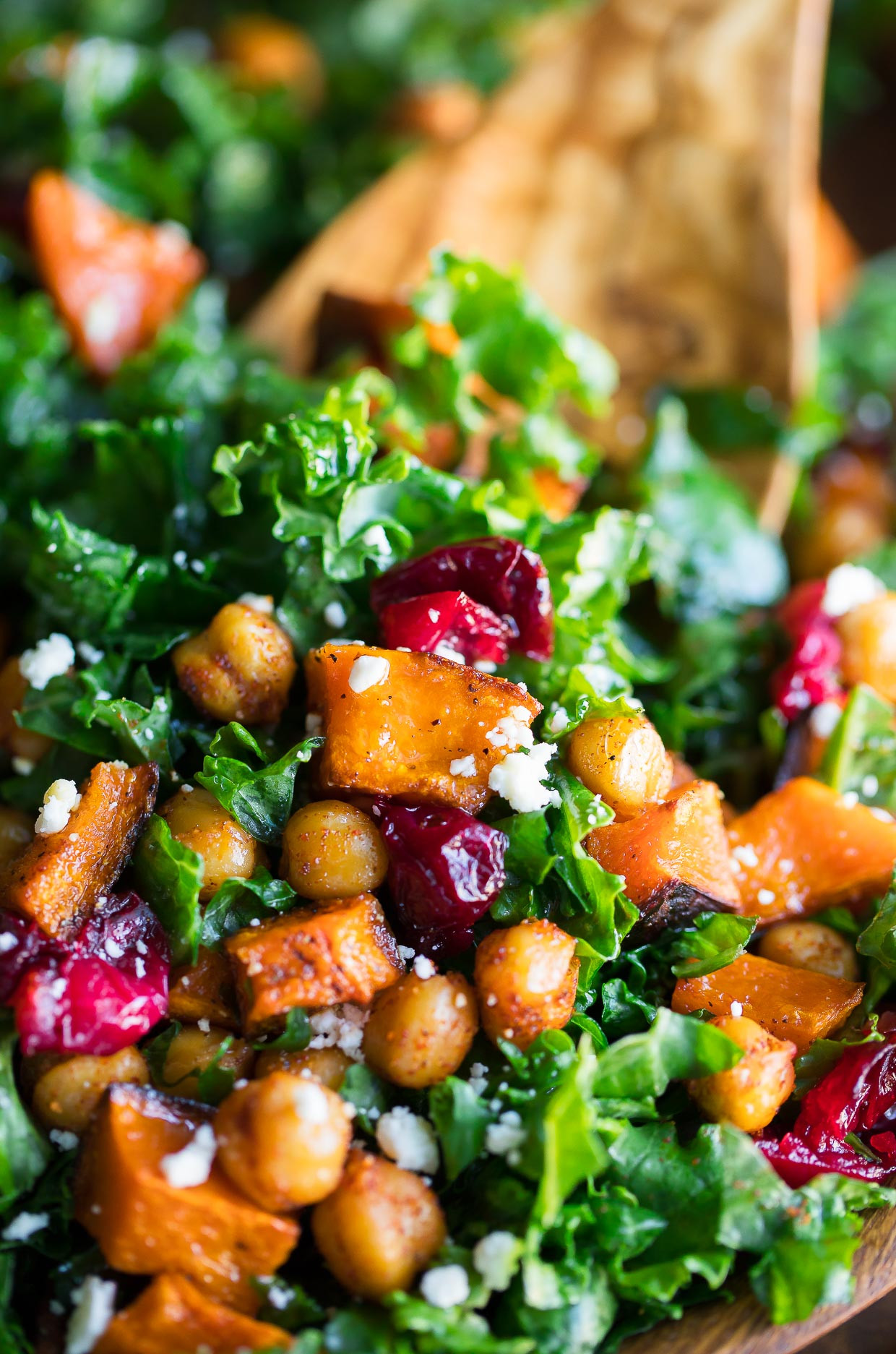 Roasted Butternut Squash Salad
 Roasted Butternut Squash Kale Salad with Chickpeas and