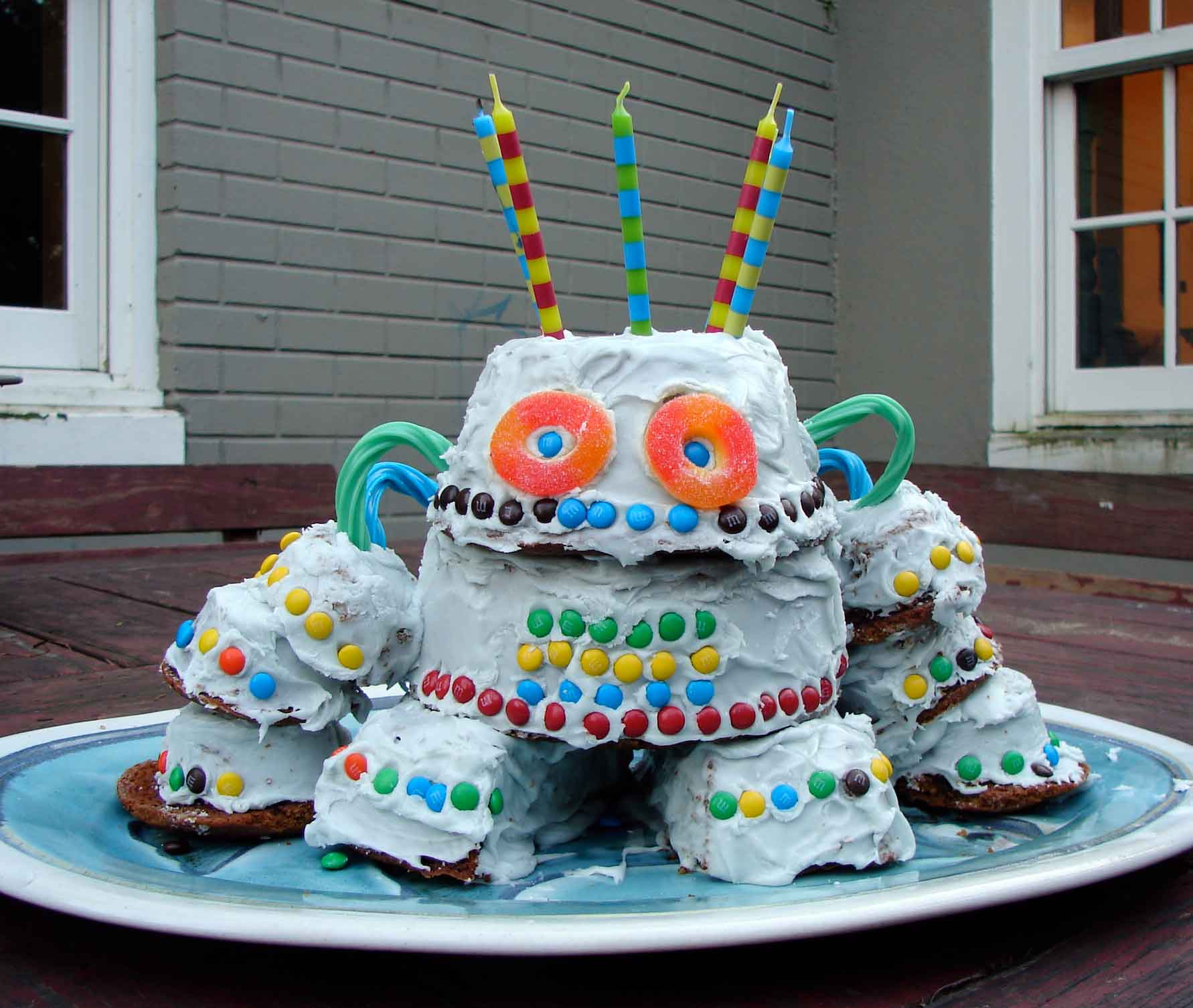 Robot Birthday Cake
 Isaac’s Robot Cake