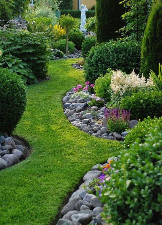 Rock Landscape Edging
 66 Creative Garden Edging Ideas To Set Your Garden Apart