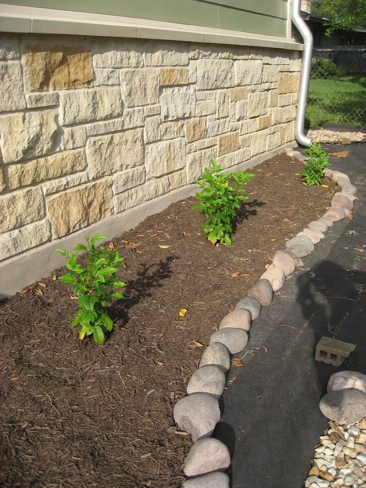 Rock Landscape Edging
 21 Brilliant & Cheap Garden Edging Ideas With