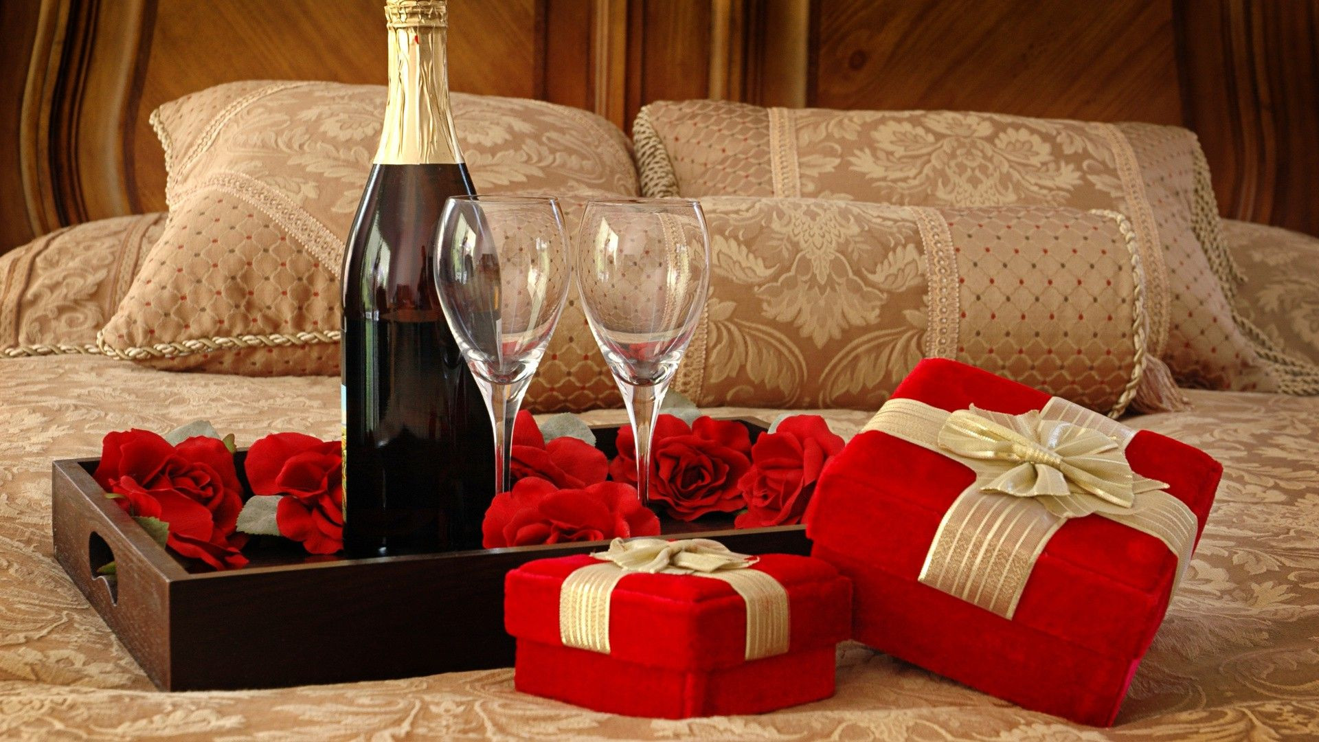 Romantic Birthday Gift Ideas Her
 What To Get Your Girlfriend For Her Birthday