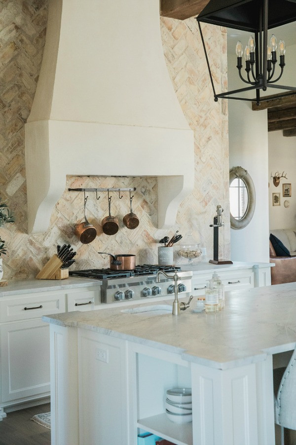 Rustic French Kitchen
 Romantic Country French Kitchen Design Inspiration