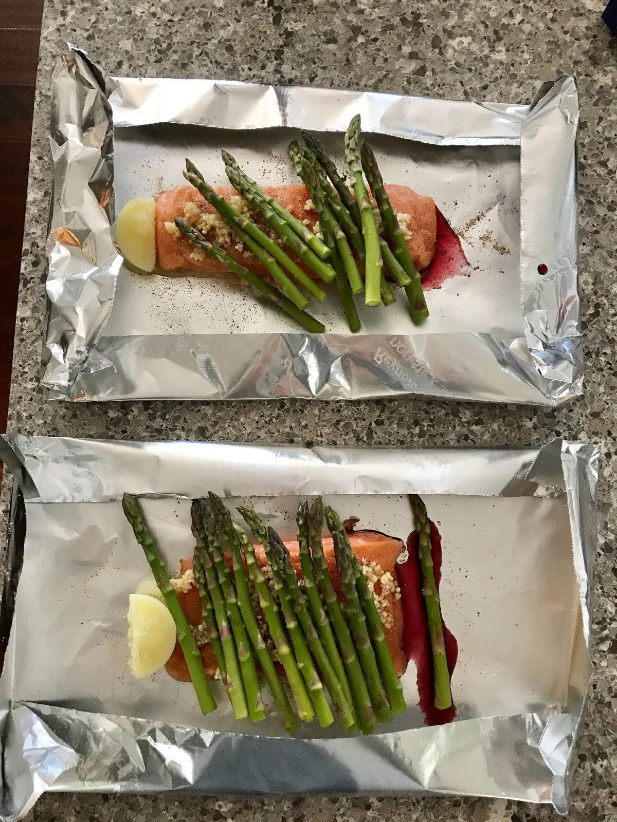 Salmon And Asparagus In Foil
 Our Good Life Lemony Salmon and Asparagus Foil Packets