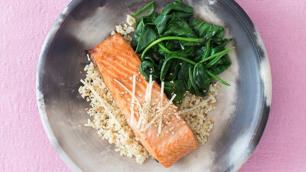 Salmon Brown Rice
 Ginger salmon brown rice and spinach Recipes Eat Well