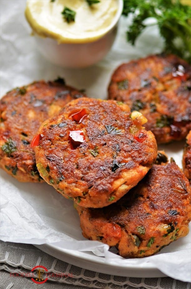 Salmon Patties With Mayo
 Salmon Patties With Flour Video steps