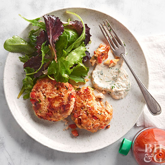 Salmon Patties With Mayo
 Salmon Patties with Parsley Mayo